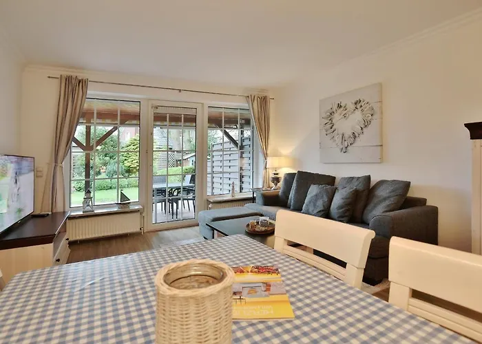 Strandhus Strandhus *